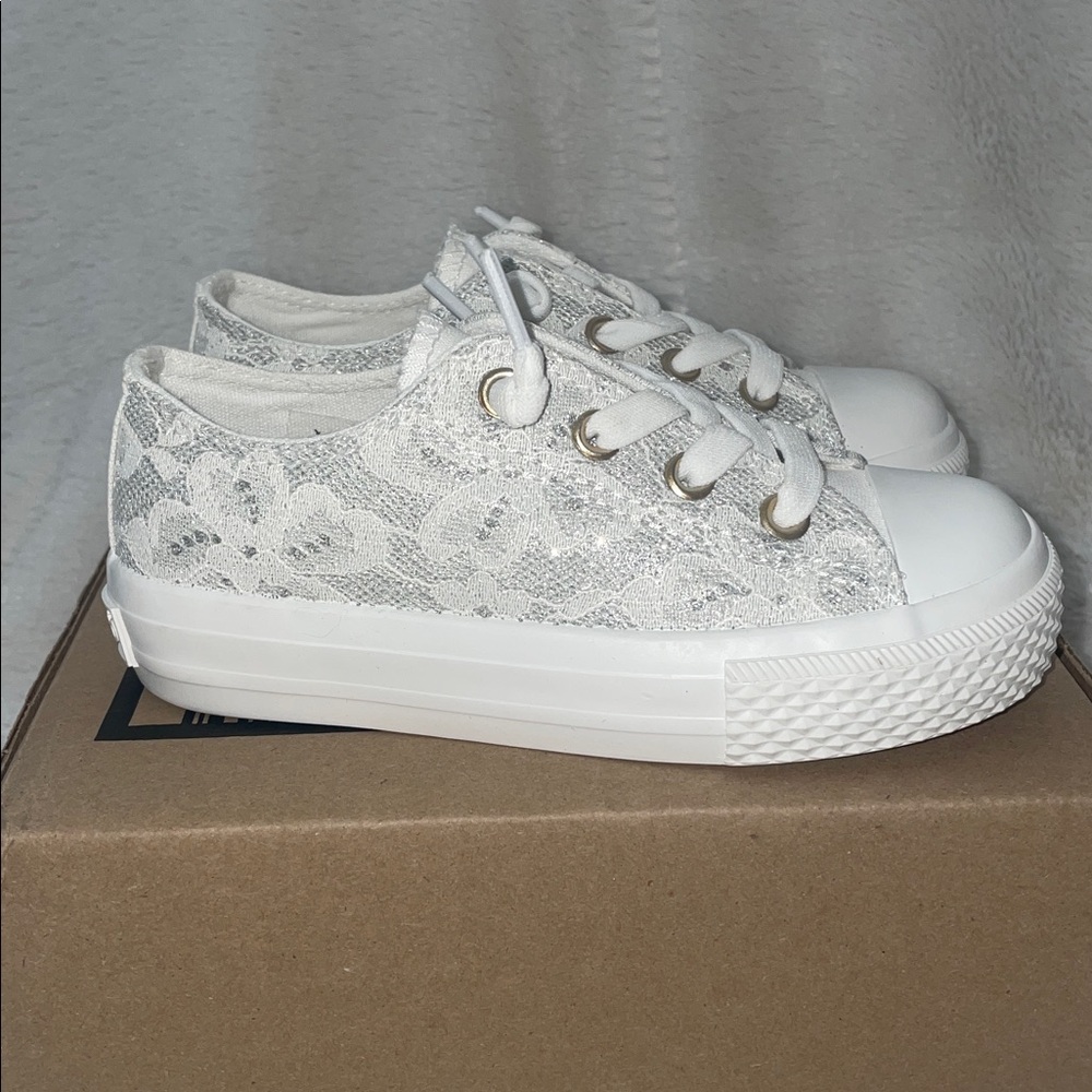 NWT NATURINO AYASY. Fabric sneakers in White - Picture 10 of 15